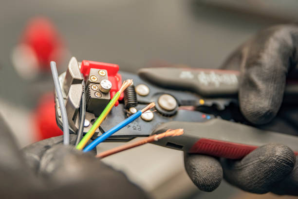Best Industrial Electrical Services  in River Heights, UT