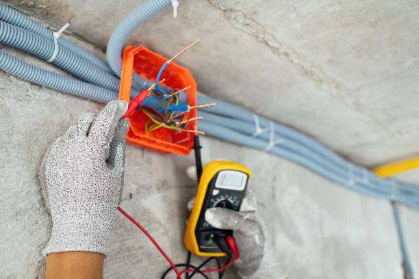Best Licensed Electrician  in River Heights, UT